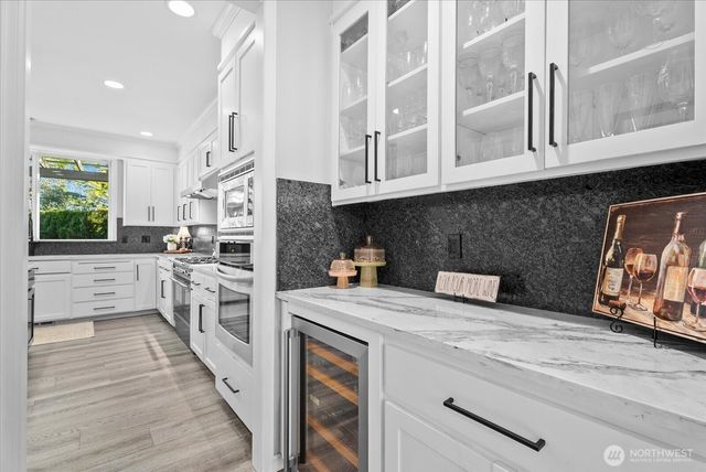 8907 NE 152nd Place, Bothell, WA 98011