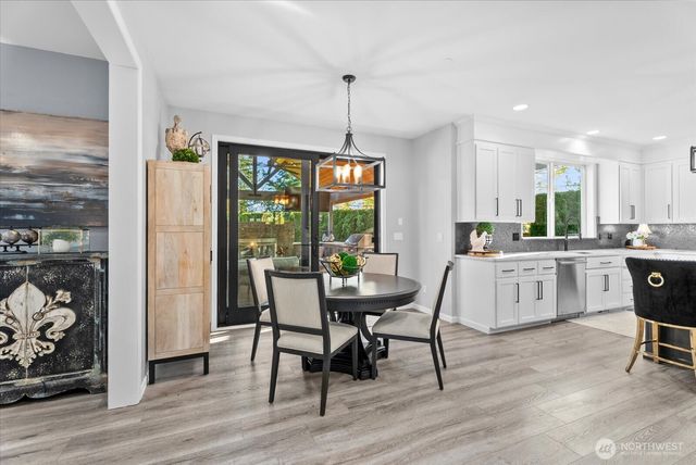 8907 NE 152nd Place, Bothell, WA 98011
