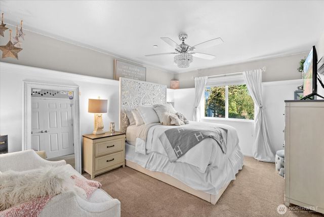 8907 NE 152nd Place, Bothell, WA 98011