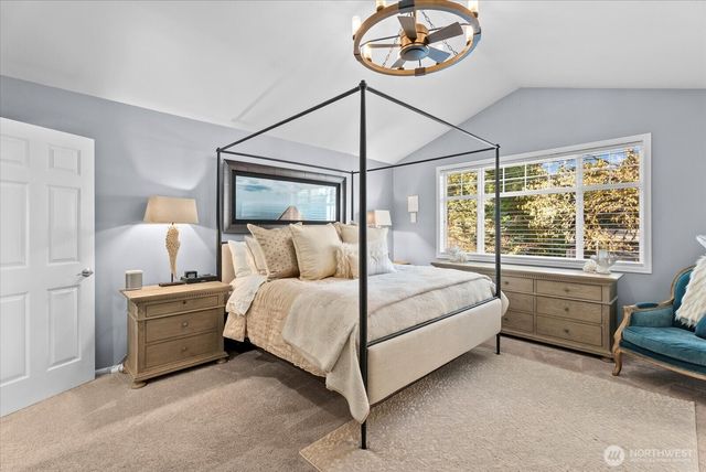8907 NE 152nd Place, Bothell, WA 98011