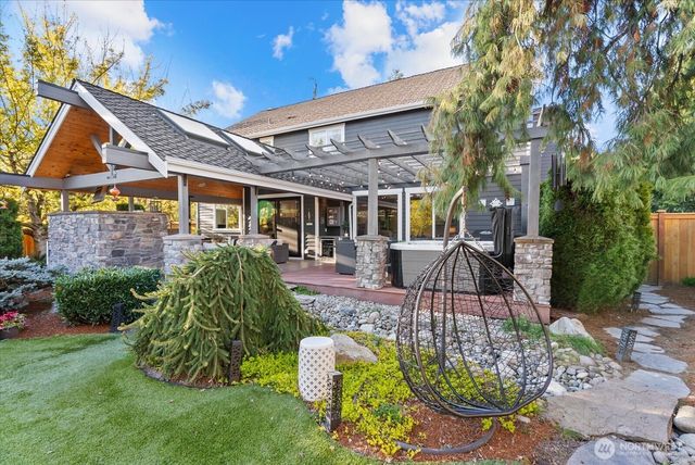 8907 NE 152nd Place, Bothell, WA 98011