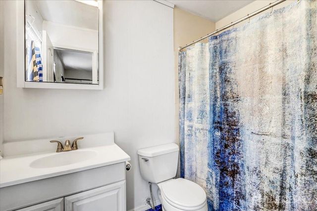 19 W Byrnes Lane, Sayreville, NJ 08872