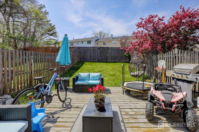 19 W Byrnes Lane, Sayreville, NJ 08872