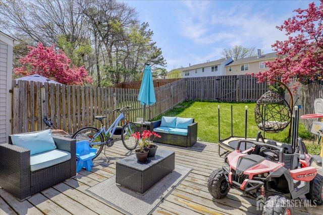 19 W Byrnes Lane, Sayreville, NJ 08872