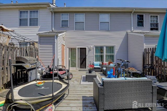 19 W Byrnes Lane, Sayreville, NJ 08872