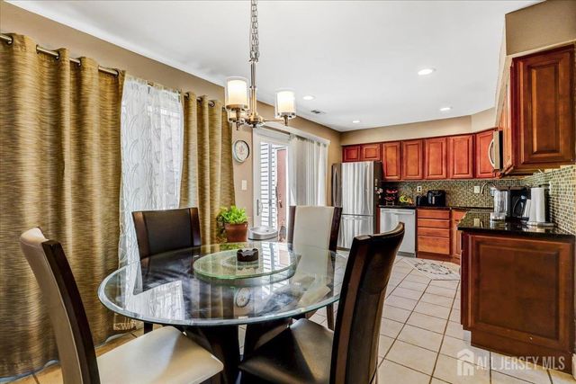 19 W Byrnes Lane, Sayreville, NJ 08872