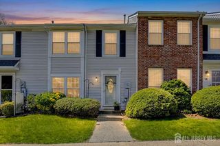 19 W Byrnes Lane, Sayreville, NJ 08872