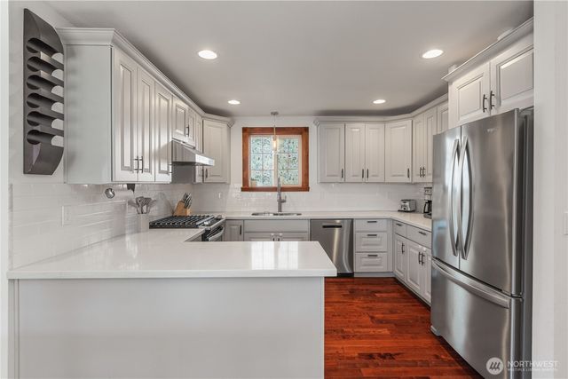 554 Ocean Shores Boulevard NW, Ocean Shores, WA 98569