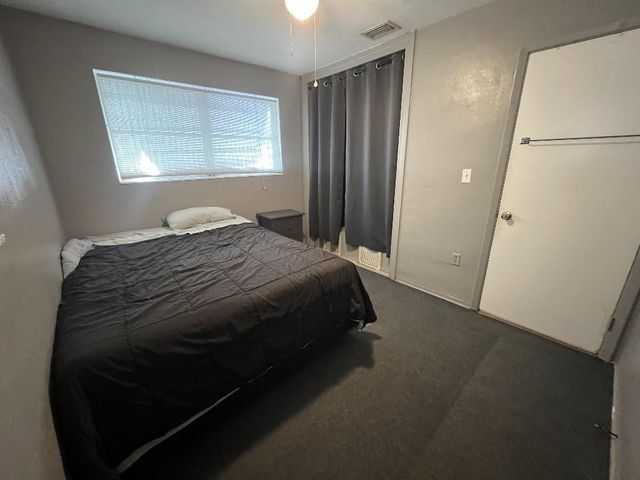 7860 NW 12th Street, Pembroke Pines, FL 33024