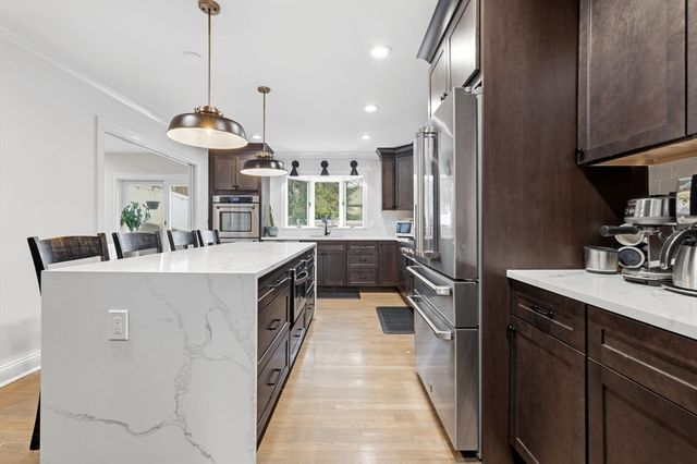 25 Clearwater Rd, Brookline, MA 02467