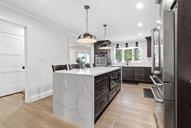 25 Clearwater Rd, Brookline, MA 02467