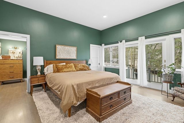 25 Clearwater Rd, Brookline, MA 02467