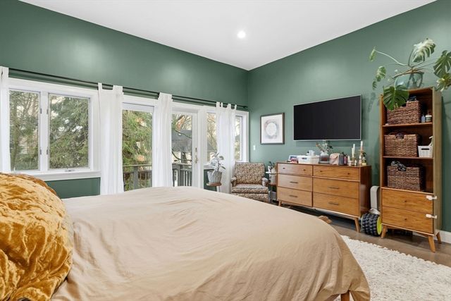 25 Clearwater Rd, Brookline, MA 02467