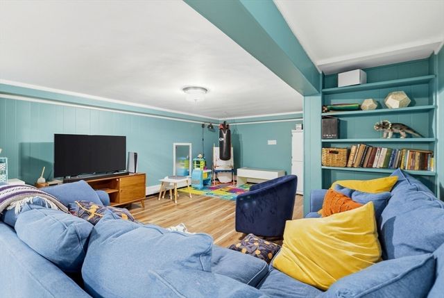 25 Clearwater Rd, Brookline, MA 02467