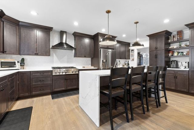 25 Clearwater Rd, Brookline, MA 02467