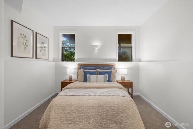 4290 Shoreclub Drive, Mercer Island, WA 98040