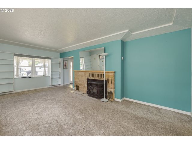 9009 N BRISTOL Ave, Portland, OR 97203
