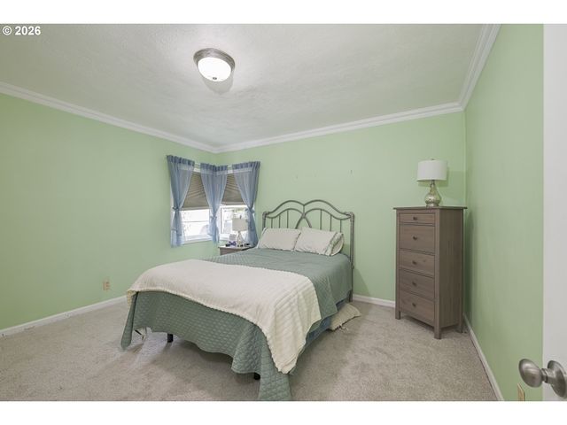 9009 N BRISTOL Ave, Portland, OR 97203