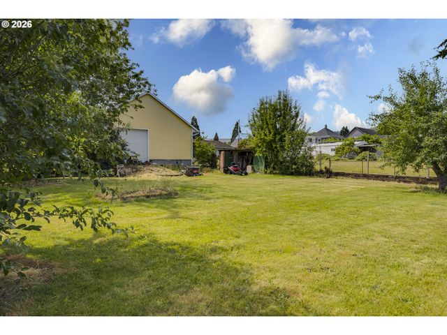 9009 N BRISTOL Ave, Portland, OR 97203