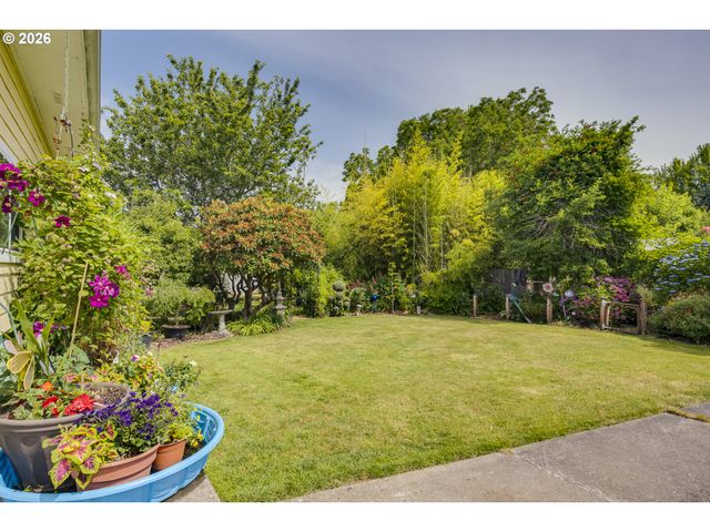 9009 N BRISTOL Ave, Portland, OR 97203