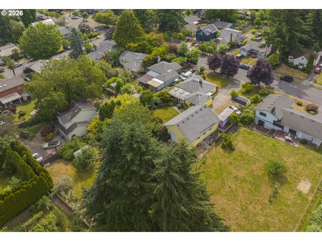 9009 N BRISTOL Ave, Portland, OR 97203