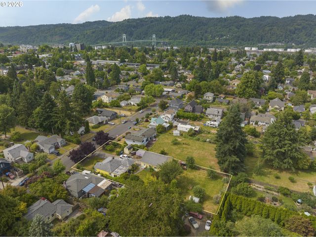 9009 N BRISTOL Ave, Portland, OR 97203
