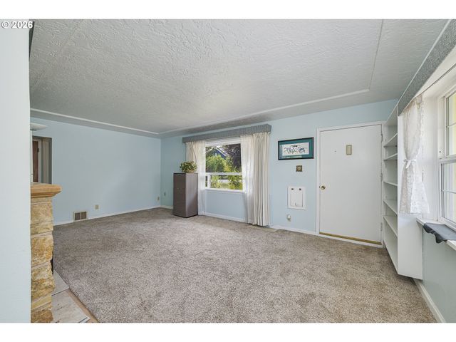 9009 N BRISTOL Ave, Portland, OR 97203