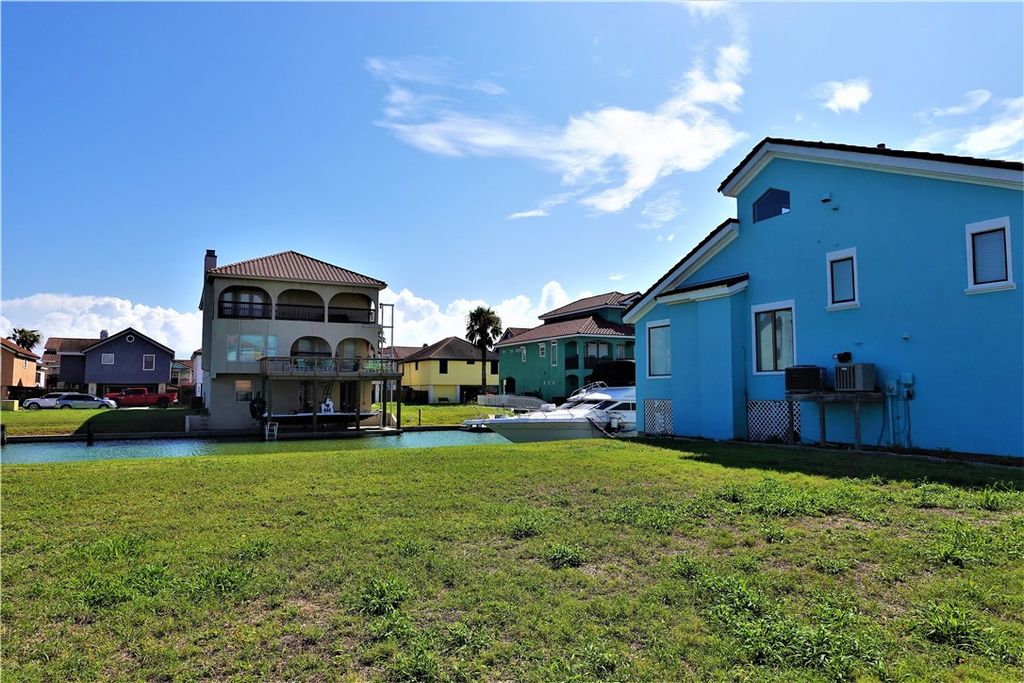 717 Imperial Harbor, Corpus Christi, TX 78402 — photo 5