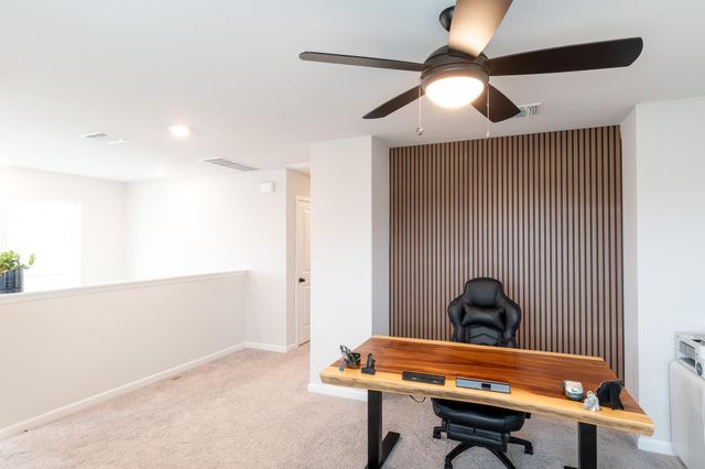 166 Twistleaf DR, Buda, TX 78610