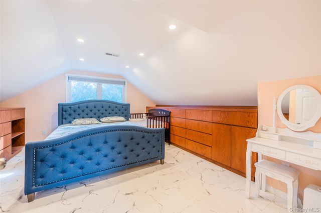 10825 Union Turnpike, Forest Hills, NY 11375