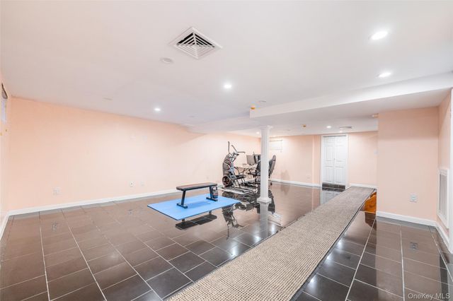 10825 Union Turnpike, Forest Hills, NY 11375