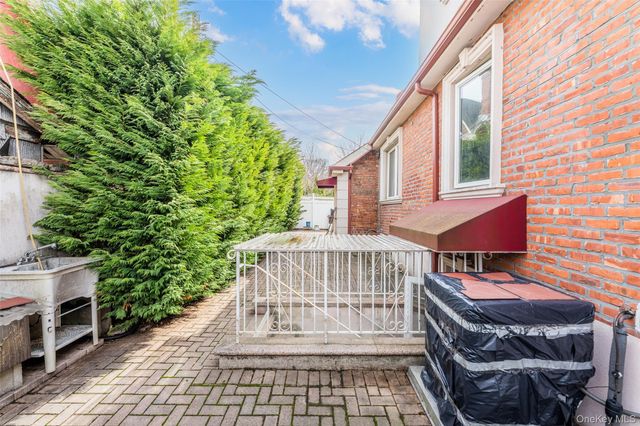 10825 Union Turnpike, Forest Hills, NY 11375