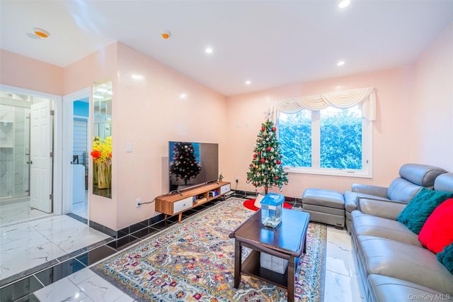 10825 Union Turnpike, Forest Hills, NY 11375