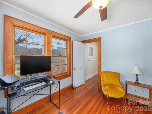 20 Zemery Lane, Waynesville, NC 28786