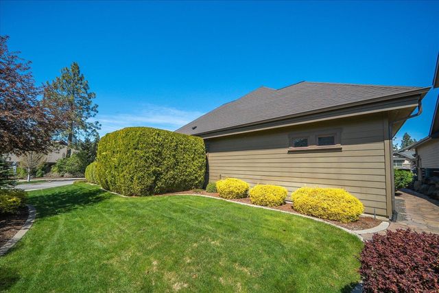 2104 E Cherrytree Ln, Spokane, WA 99203