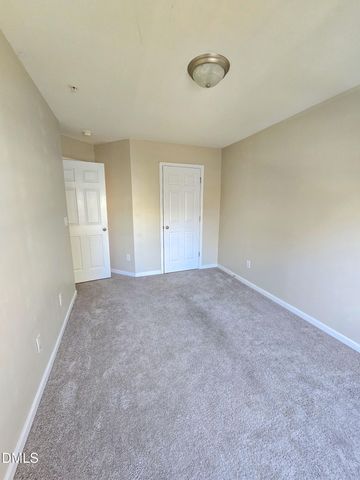 8641 Neuse Club Lane, Raleigh, NC 27616