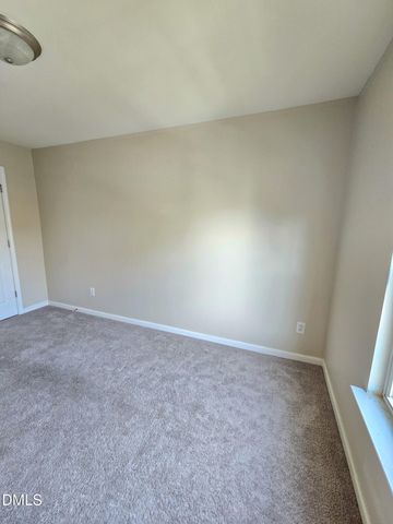 8641 Neuse Club Lane, Raleigh, NC 27616