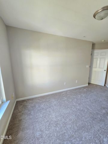 8641 Neuse Club Lane, Raleigh, NC 27616