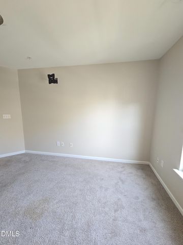 8641 Neuse Club Lane, Raleigh, NC 27616