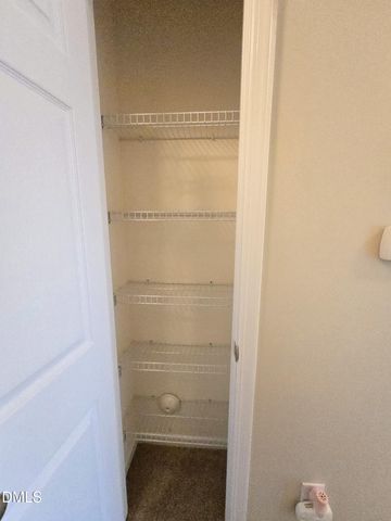 8641 Neuse Club Lane, Raleigh, NC 27616