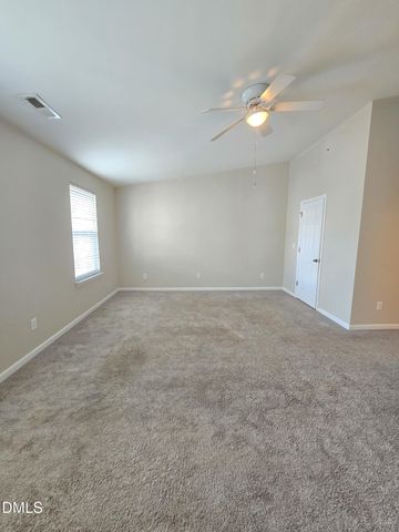 8641 Neuse Club Lane, Raleigh, NC 27616