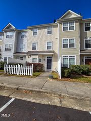 8641 Neuse Club Lane, Raleigh, NC 27616