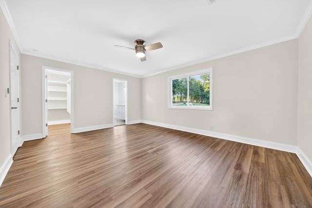 1222 Smith Thompson Rd, Bethpage, TN 37022