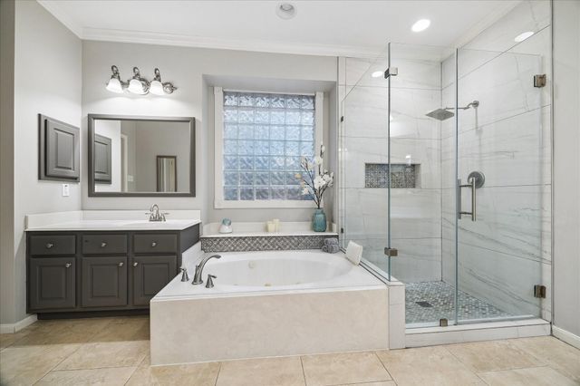 6402 Gladehill Drive, Kingwood, TX 77345