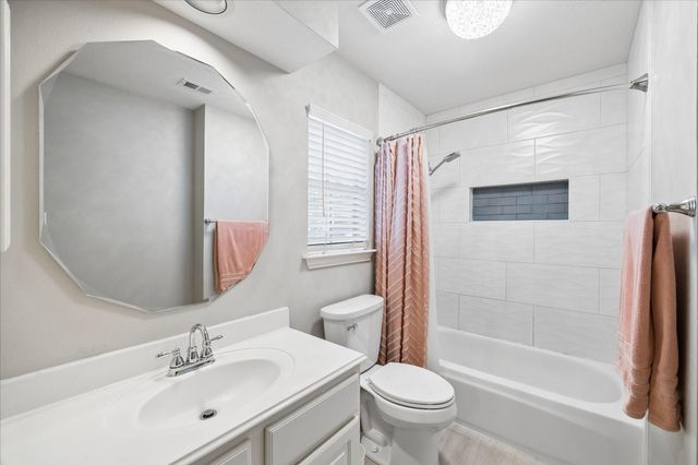 6402 Gladehill Drive, Kingwood, TX 77345