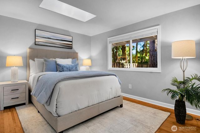 12117 NE 143rd Place, Kirkland, WA 98034