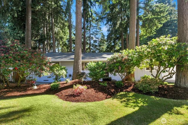 12117 NE 143rd Place, Kirkland, WA 98034