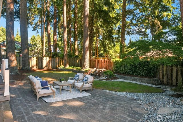 12117 NE 143rd Place, Kirkland, WA 98034