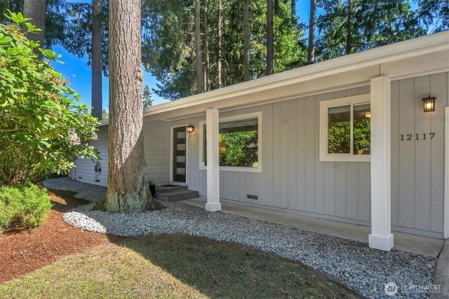 12117 NE 143rd Place, Kirkland, WA 98034