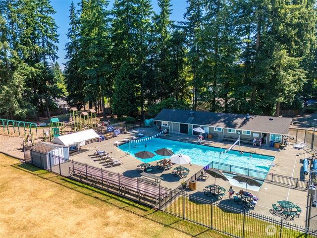 12117 NE 143rd Place, Kirkland, WA 98034